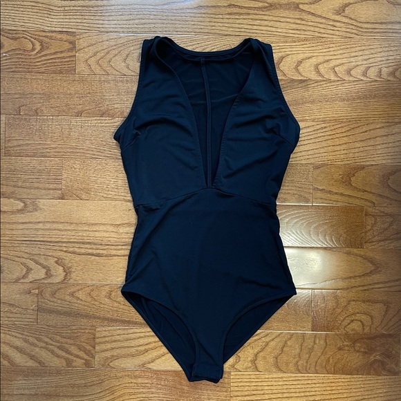 NWOT Black Semi Open Back Bodysuit - Picture 3 of 3